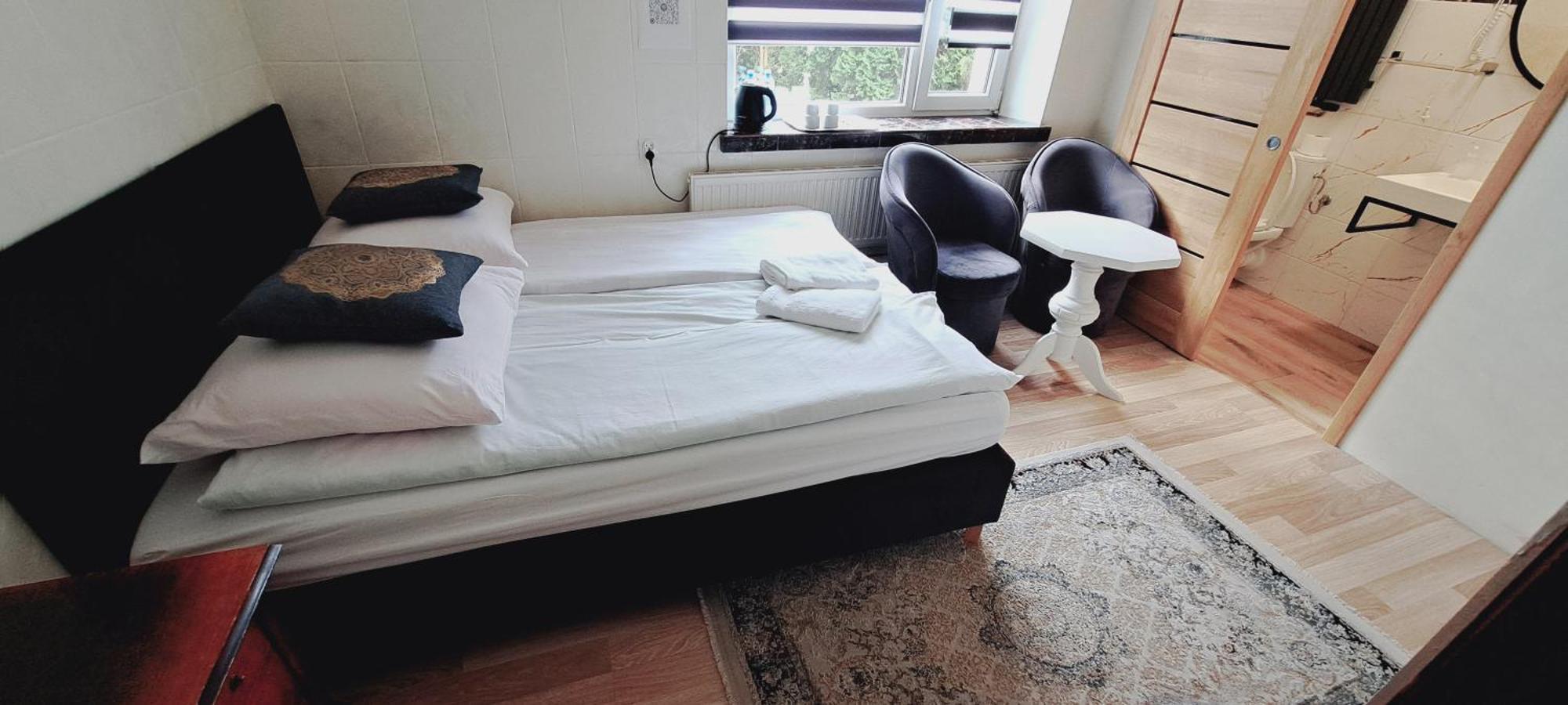 Hotel Rezydencja Rosa Przemysl Bagian luar foto