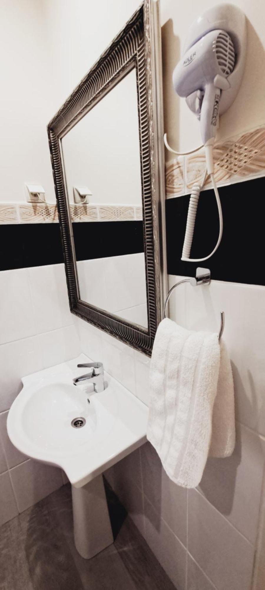 Hotel Rezydencja Rosa Przemysl Bagian luar foto